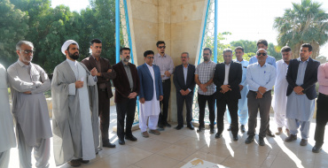 گلزار شهدای گمنام دانشگاه ولایت به مناسبت هفته بسیج غبارروبی و عطرافشانی شد