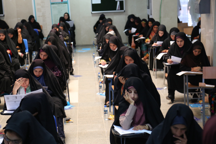 برگزاری هفتمین آزمون استخدامی دستگاههای اجرای کشور در دانشگاه ولایت