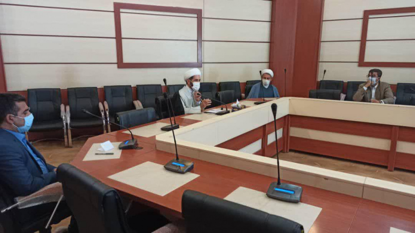 جلسه کرسی آزاد اندیشی با محوریت نقش هنر در تعادل جامعه و اوقات فراغت و مدیریت زندگی