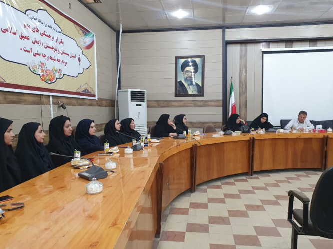 حضور مشاور امور بانوان ریاست دانشگاه ولایت در جلسه کمیسیون امور بانوان شهرستان ایرانشهر