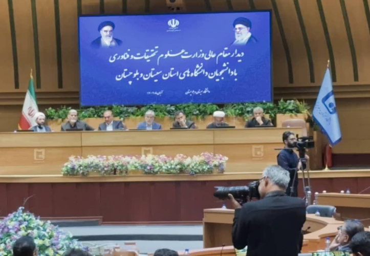 دانشجوی دانشگاه ولایت در دیدار با وزیر علوم: دانشگاه‌ها باید «نهاد حل مسئله» و «پیشران کارآفرینی» شوند