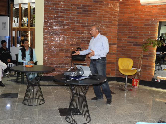 برگزاری چهل و دومین نشست انتقال تجربه مهندسی صنایع با حضور و تدریس دکتر گرگیج