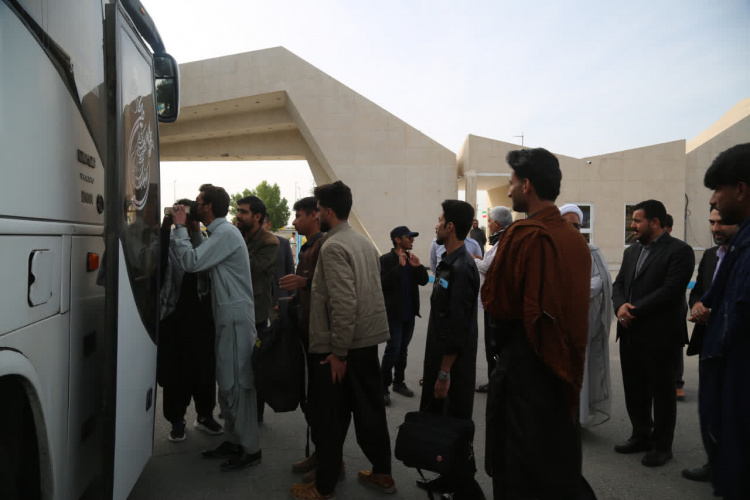 اعزام دانشجویان دانشگاه ولایت به اردوی راهیان نور