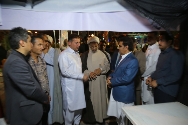 حضور پرشور دانشگاهیان دانشگاه ولایت در اجتماع عظیم مردم ایرانشهر و افتتاح غرفه «امید»